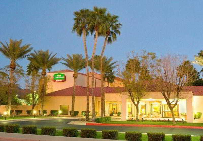 هتل Courtyard By Marriott Phoenix North