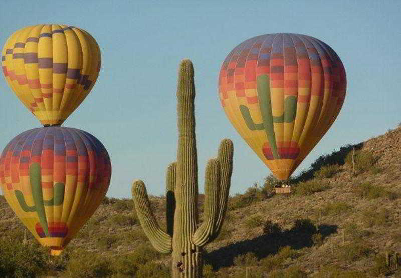 هتل Courtyard By Marriott Phoenix North