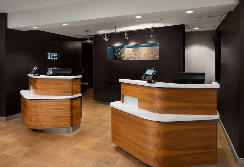 فندق Courtyard By Marriott Portland Beaverton