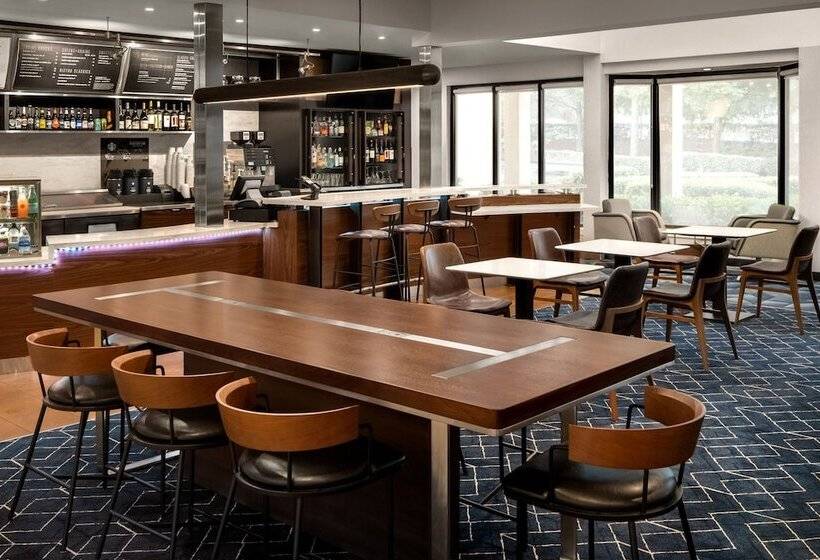 فندق Courtyard By Marriott Portland Beaverton