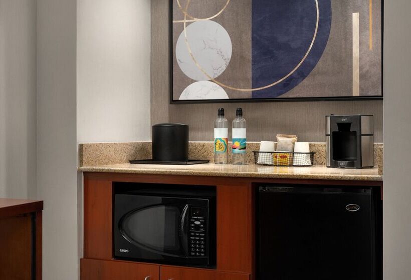 فندق Courtyard By Marriott Portland Beaverton