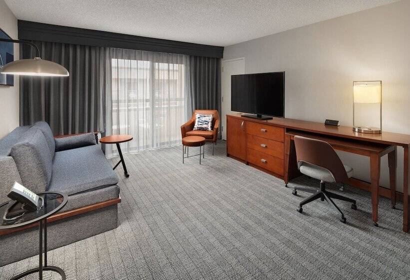 فندق Courtyard By Marriott Portland Beaverton