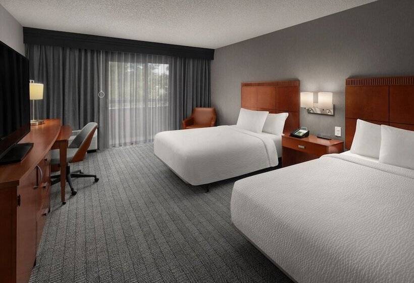 فندق Courtyard By Marriott Portland Beaverton