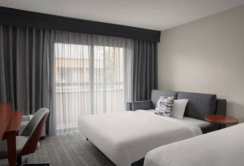 فندق Courtyard By Marriott Portland Beaverton