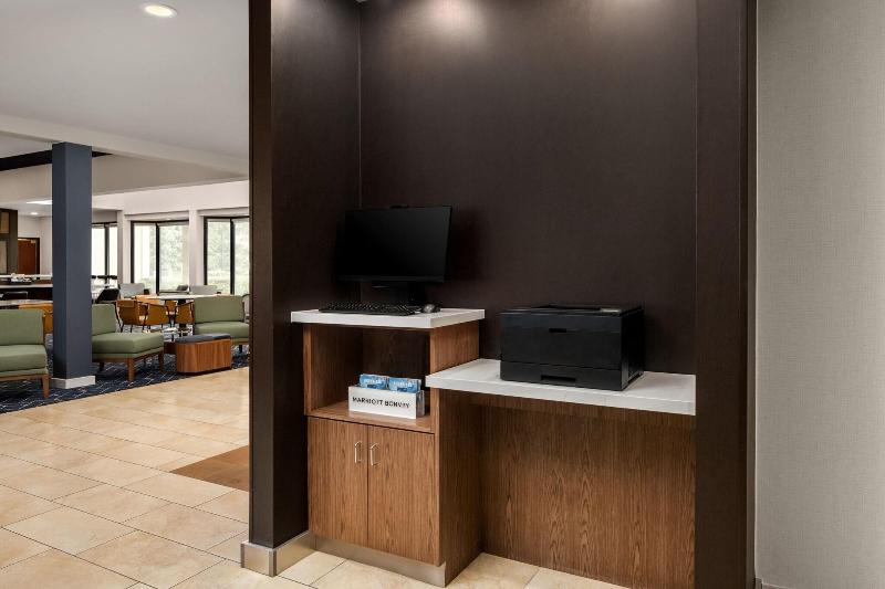 فندق Courtyard By Marriott Portland Beaverton