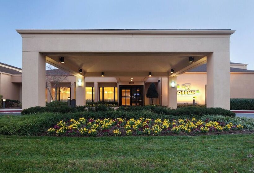 فندق Courtyard By Marriott Rockville
