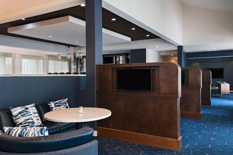هتل Courtyard By Marriott San Antonio Airport