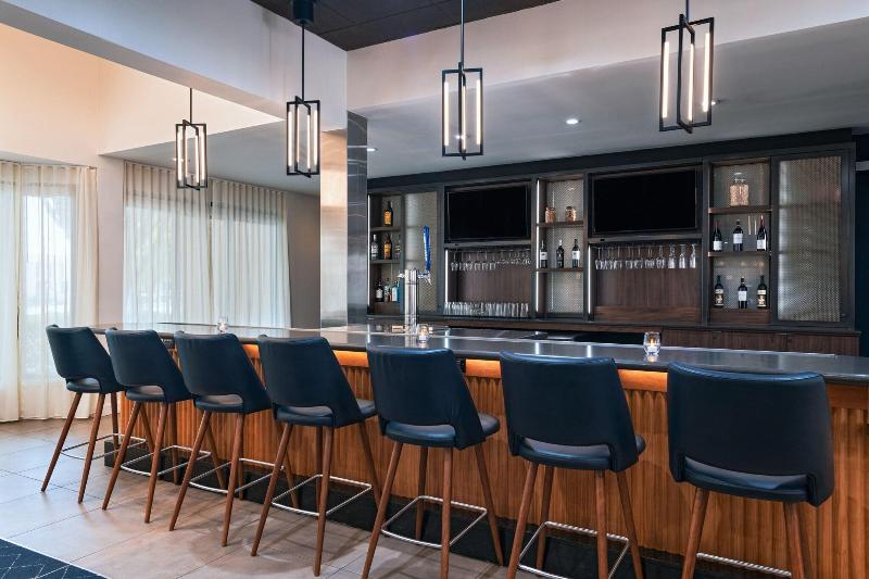 فندق Courtyard By Marriott San Antonio Airport