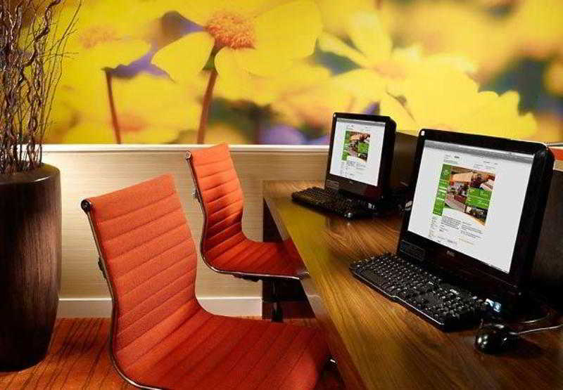 בית מלון כפרי Courtyard By Marriott Savannah Midtown