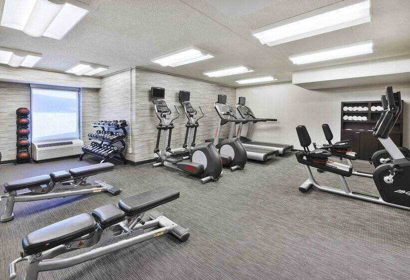 فندق Courtyard By Marriott Secaucus Meadowlands