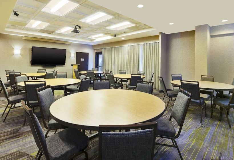 فندق Courtyard By Marriott Secaucus Meadowlands