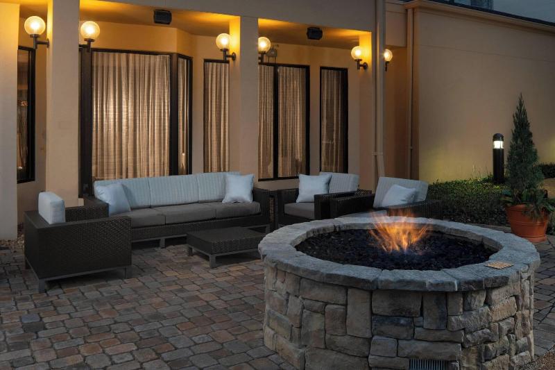 호텔 Courtyard St. Louis Creve Coeur