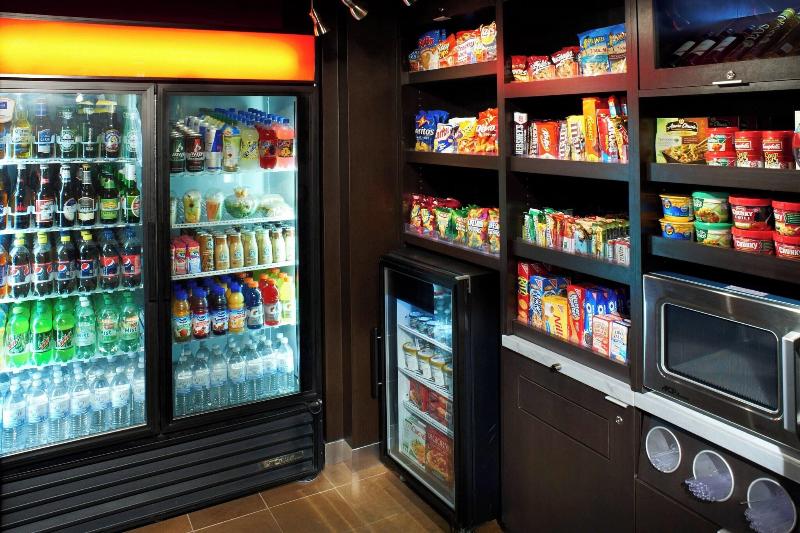 فندق Courtyard St. Louis Creve Coeur