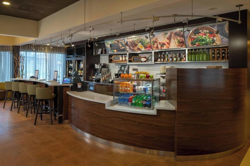 호텔 Courtyard St. Louis Creve Coeur