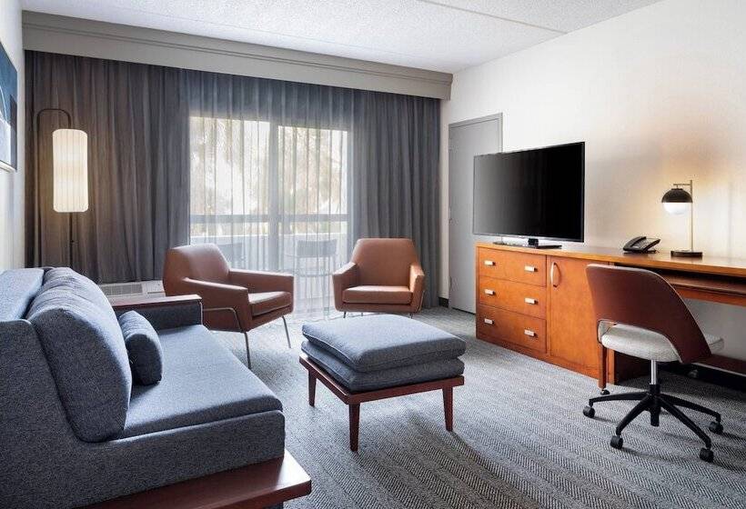 فندق Courtyard Tampa Westshore/airport