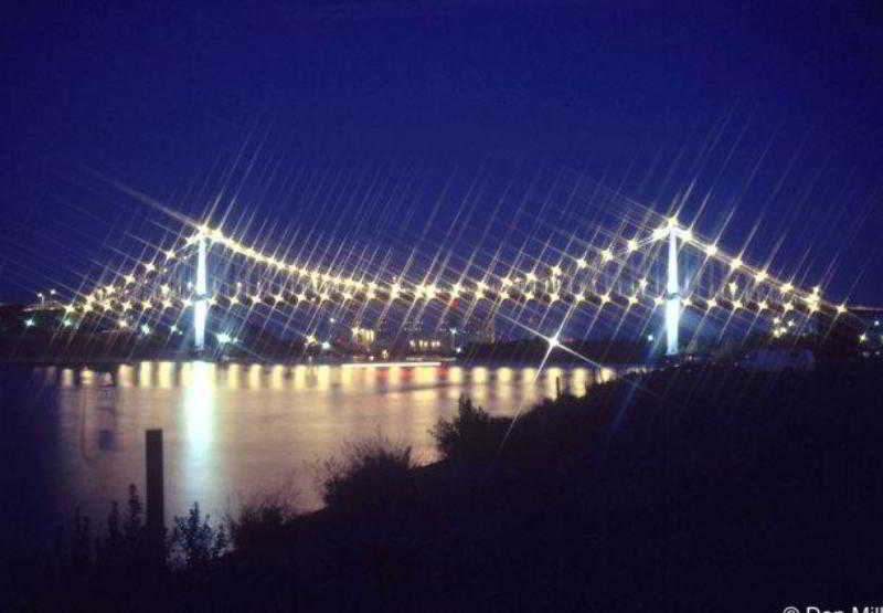 Отель Courtyard Toledo Airport Holland