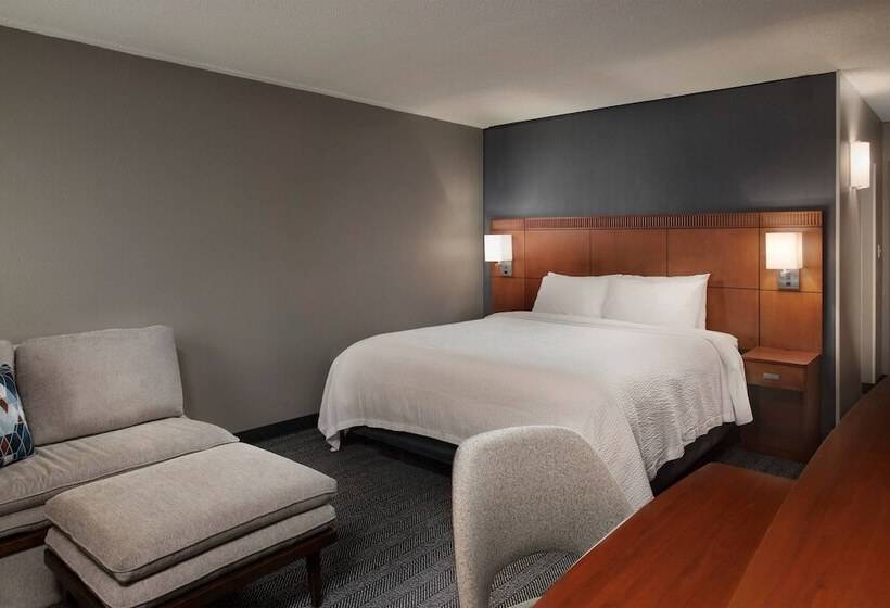 호텔 Courtyard Winstonsalem University