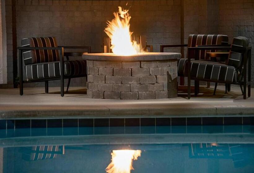 호텔 Courtyard Winstonsalem University