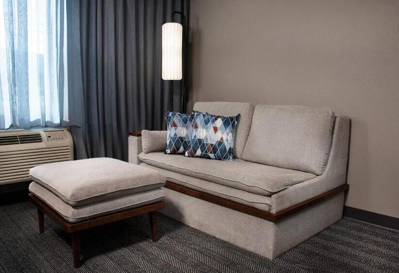 호텔 Courtyard Winstonsalem University