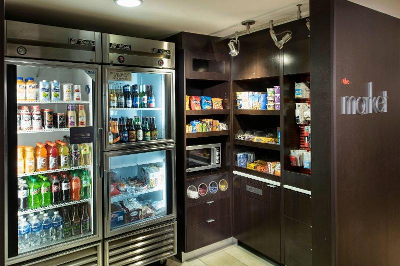 호텔 Courtyard Winstonsalem University