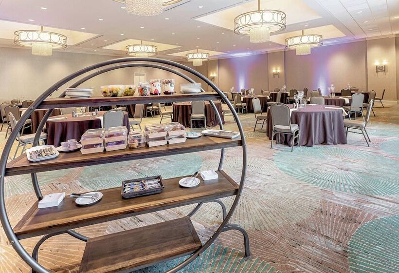 هتل Dallas Addison Marriott Quorum By The Galleria