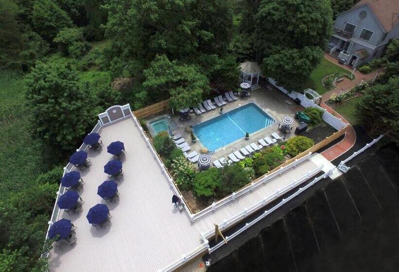 فندق Dan'l Webster Inn And Spa