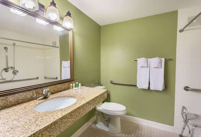 هتل Days Inn & Suites By Wyndham Mesa Near Phoenix