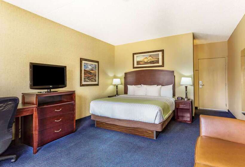 هتل Days Inn & Suites By Wyndham Mesa Near Phoenix