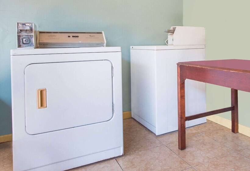 فندق Days Inn By Wyndham Albany