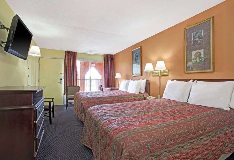 فندق Days Inn By Wyndham Benson