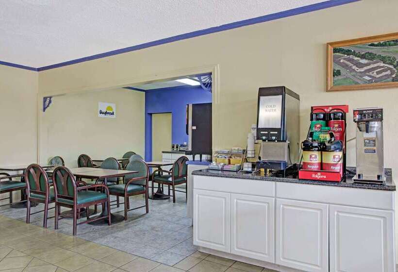 فندق Days Inn By Wyndham Benson