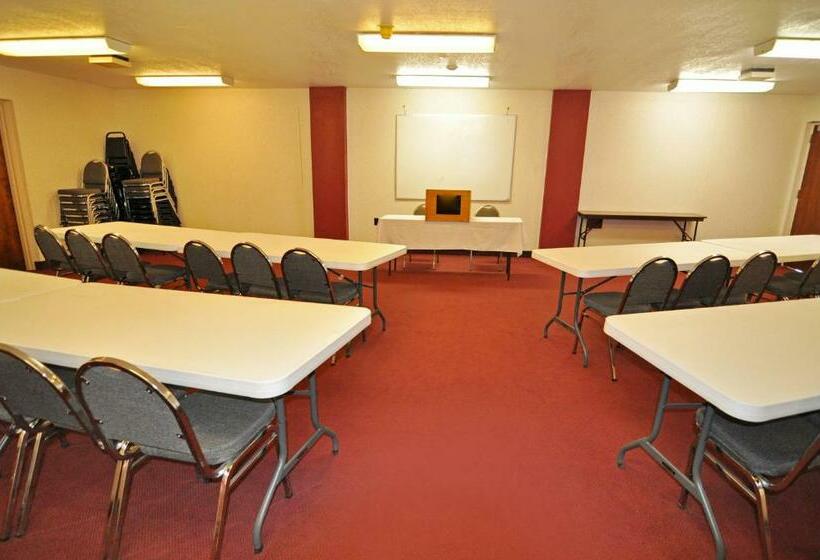 فندق Days Inn By Wyndham Benton