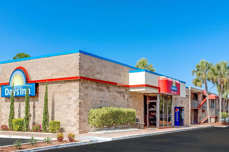 酒店 Days Inn By Wyndham Bradenton  Near The Gulf