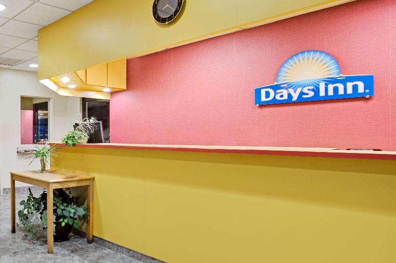 酒店 Days Inn By Wyndham Bradenton  Near The Gulf