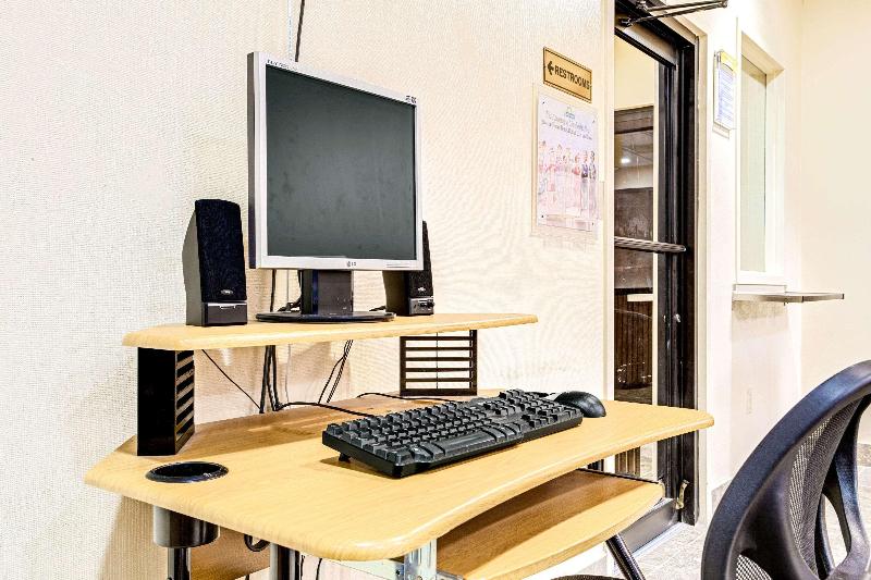 酒店 Days Inn By Wyndham Bradenton  Near The Gulf