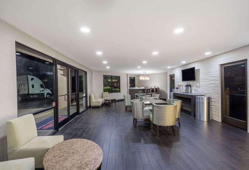 هتل Days Inn By Wyndham Chattanooga Lookout Mountain West