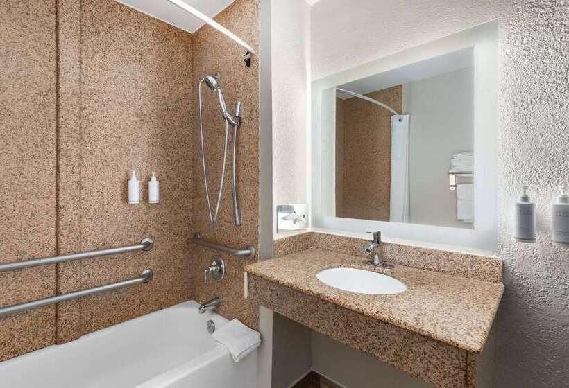 هتل Days Inn By Wyndham Chattanooga Lookout Mountain West