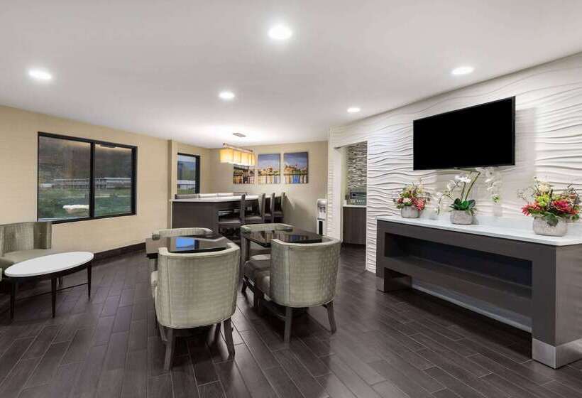 هتل Days Inn By Wyndham Chattanooga Lookout Mountain West