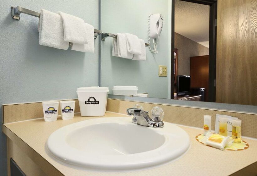 فندق Days Inn By Wyndham Coeur D'alene