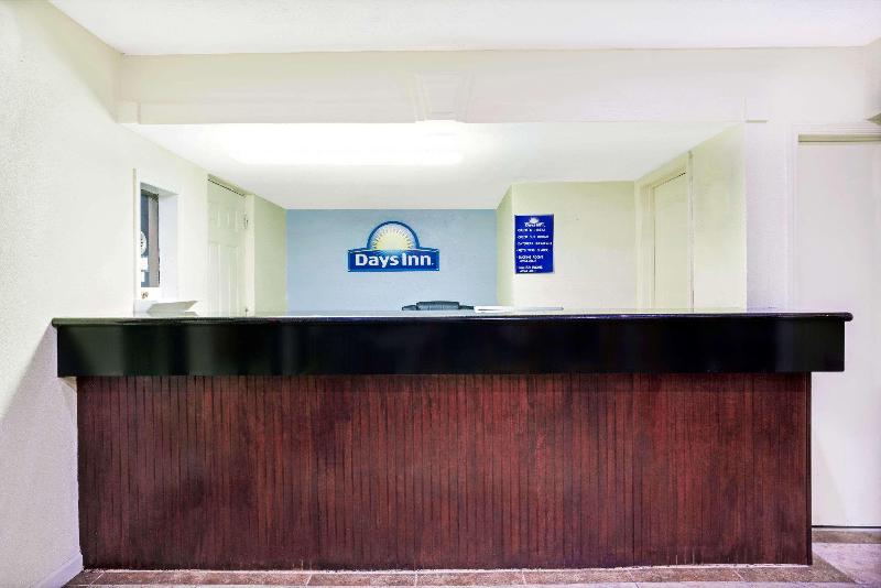 בית מלון כפרי Days Inn By Wyndham Douglasville Atlanta Fairburn Road