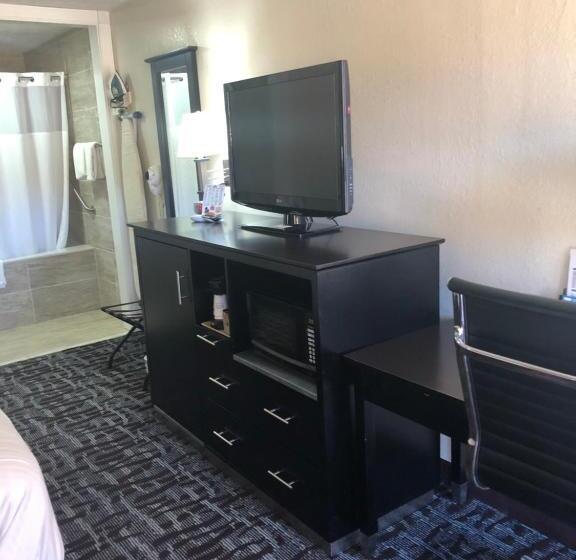 בית מלון כפרי Days Inn By Wyndham Douglasville Atlanta Fairburn Road