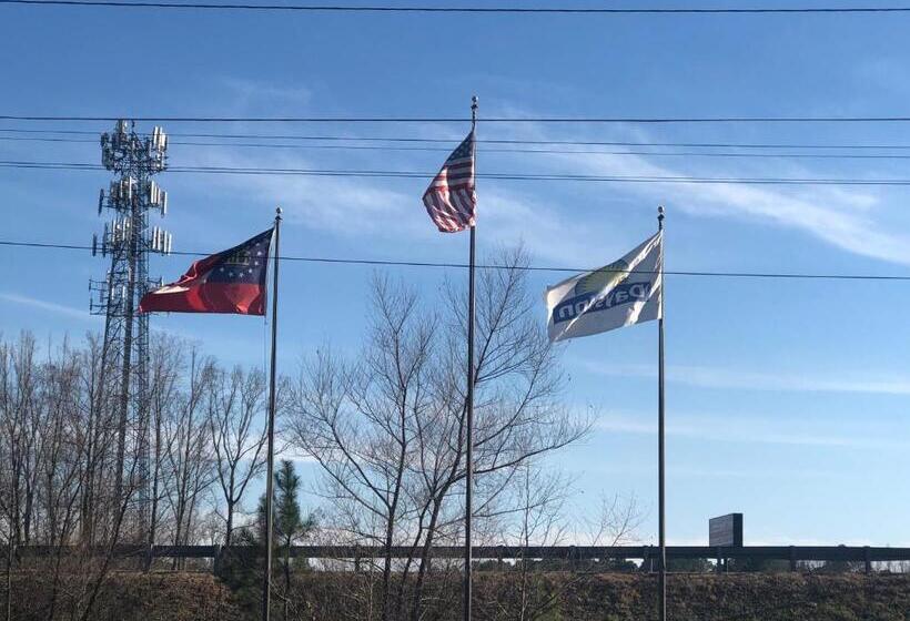 בית מלון כפרי Days Inn By Wyndham Douglasville Atlanta Fairburn Road