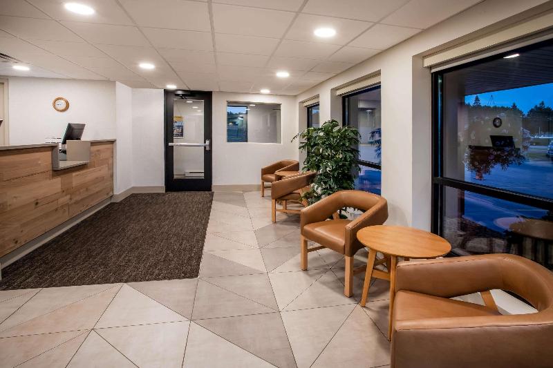 בית מלון כפרי Days Inn & Suites By Wyndham Duluth By The Mall