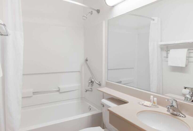 هتل Days Inn By Wyndham Flagstaff I40