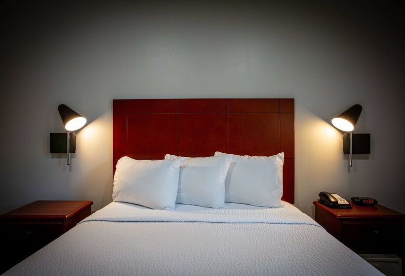 هتل Days Inn By Wyndham Flagstaff I40