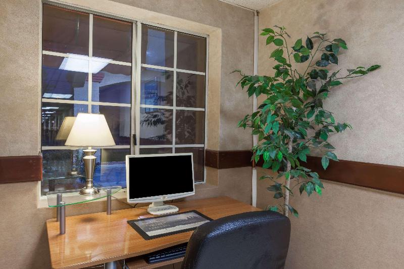 هتل Days Inn By Wyndham Flagstaff I40