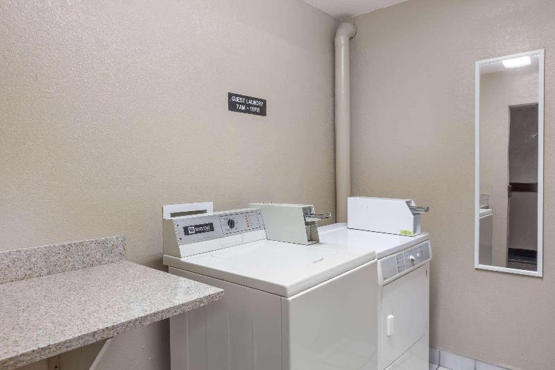 هتل Days Inn By Wyndham Flagstaff I40