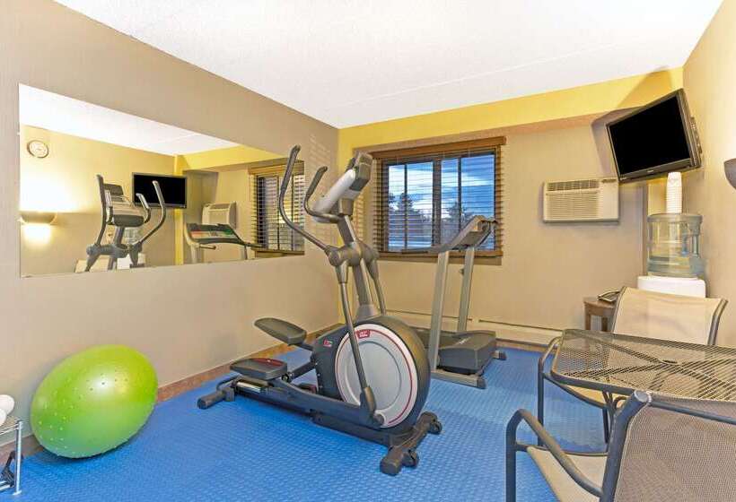 호텔 Days Inn By Wyndham Fort Collins