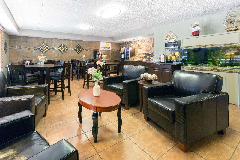 호텔 Days Inn By Wyndham Fort Collins