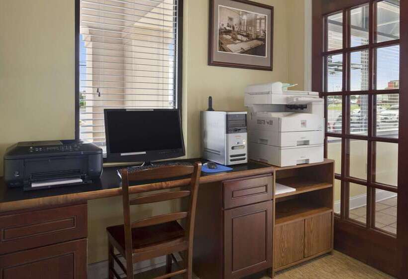 فندق Days Inn Of Frederick By Wyndham